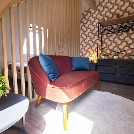 Nouveau Omer - Netflix & Clim - Centre Transports - Ideal Pro Ou Couple - Cosy & Confort - Speciale *